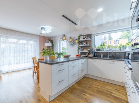 Pronájem bytu, 5+kk, 105 m²