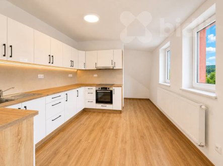 Pronájem bytu, 2+kk, 82 m²