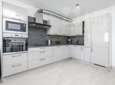 Prodej bytu, 4+kk, 96 m²