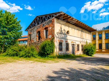 Prodej komerčního objektu, průmyslový areál, 236 m²
