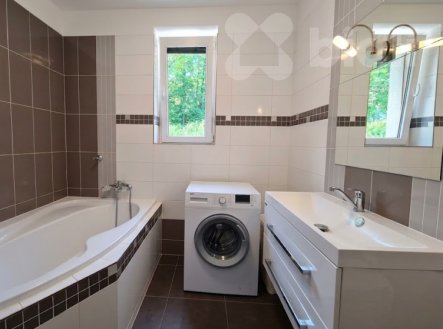 Pronájem bytu, 2+kk, 63 m²