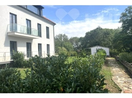 Pronájem bytu, 2+kk, 77 m²