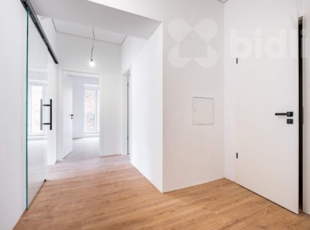 Pronájem bytu, 2+kk, 77 m²