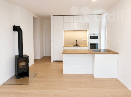 Pronájem bytu, 2+kk, 57 m²