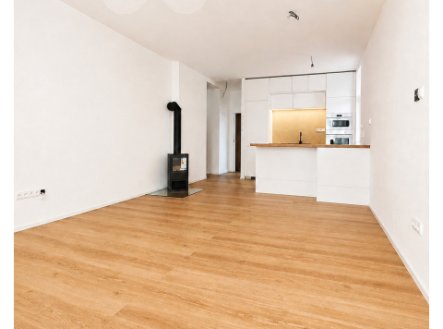 Pronájem bytu, 2+kk, 57 m²
