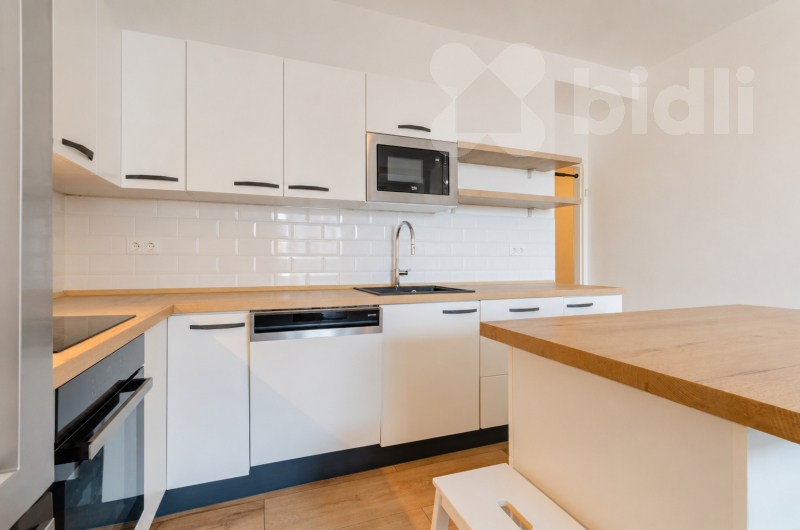 Pronájem prostorného bytu 3+kk, 88 m2, Praha 7 - Holešovice, Malá Plynární