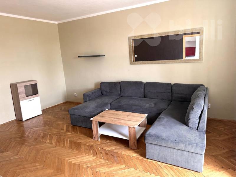 Slunný byt 2+kk s balkonem a skvělým výhledem - Praha 3, Žižkov
