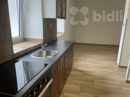Pronájem bytu, 3+kk, 85 m²