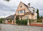 Prodej - dům/vila, 260 m²