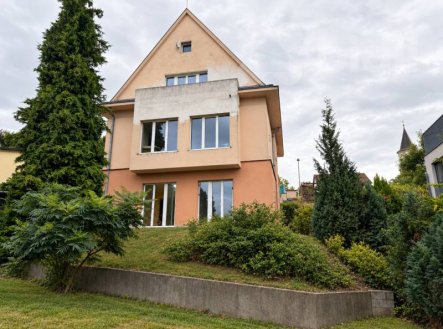 Rodinný dům 260 m2, pozemek 566 m2, Praha 6 - Liboc | Prodej - dům/vila, 260 m²