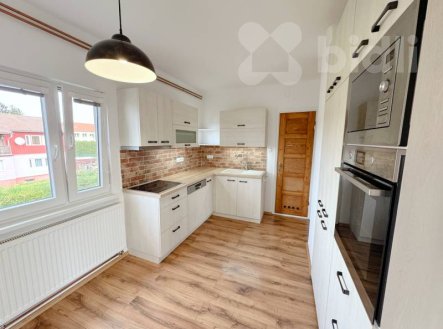 Pronájem bytu, 2+1, 72 m²