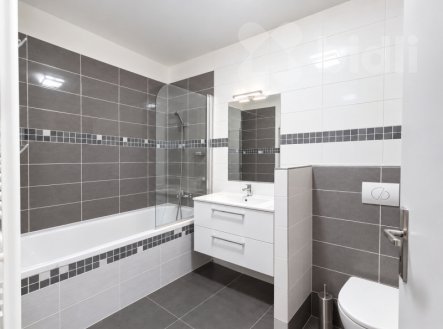 Pronájem bytu, 3+1, 77 m²