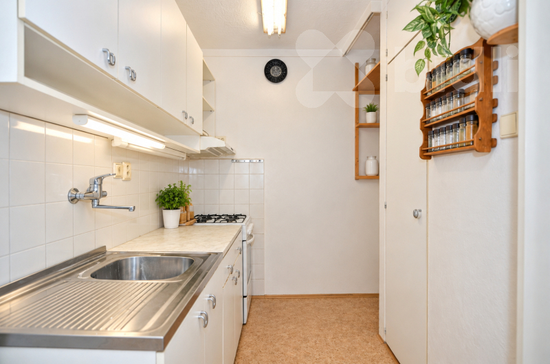 Prodej bytu 2+kk, 43 m2, panel, OV, Praha Háje