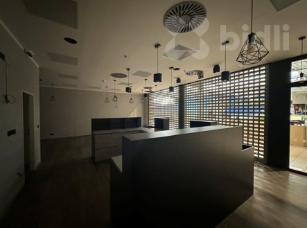 Pronájem obchodní prostory, 104 m²