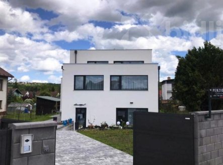 Pronájem bytu, 3+kk, 70 m²