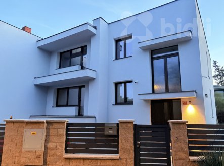 Pronájem bytu, 4+1, 100 m²
