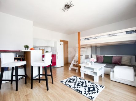 Pronájem bytu, 1+kk, 31 m²