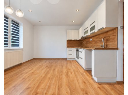 Pronájem bytu, 3+kk, 91 m²