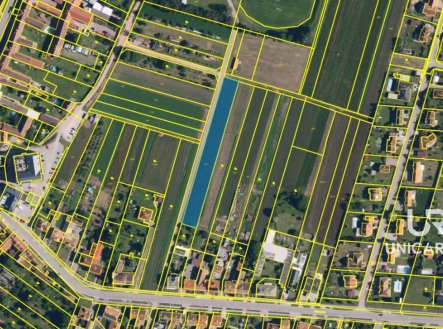 Prodej pozemku pro bydlení, 2 596 m²