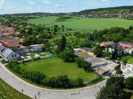 Prodej pozemku pro bydlení, 2 348 m²