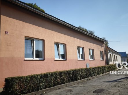 Prodej kanceláře, 834 m²