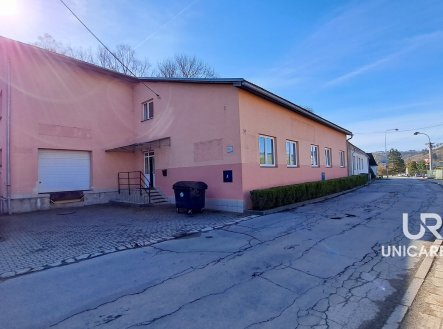 Prodej komerčního objektu, výroba, 834 m²