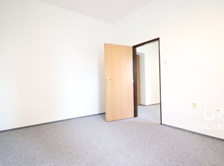 Pronájem kanceláře, 69 m²