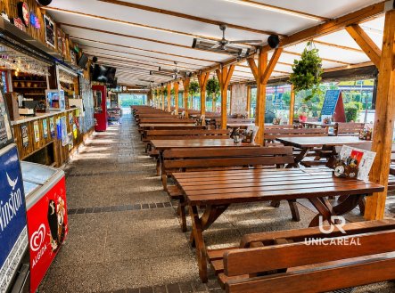 Prodej restaurace, 955 m²