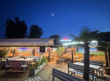 Prodej restaurace, 955 m²