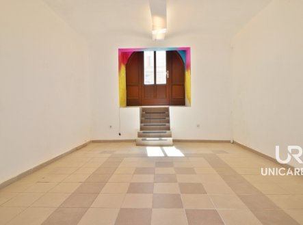 Pronájem obchodní prostory, 58 m²