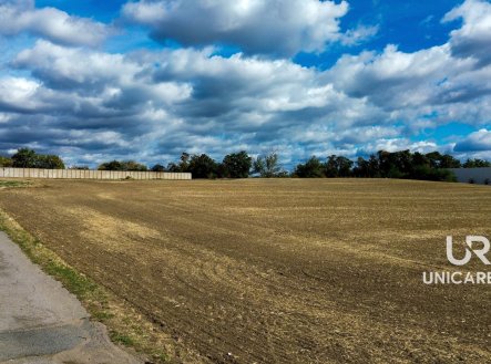 Prodej pozemku pro komerční výstavbu, 1 755 m²