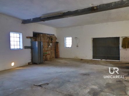 Pronájem komerčního objektu, sklad, 1 028 m²