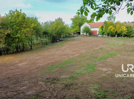 Prodej pozemku pro bydlení, 1 800 m²