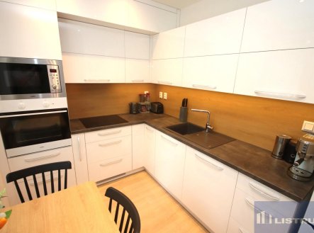 Pronájem bytu, 4+1, 75 m²