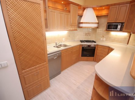 Prodej bytu, 4+kk, 113 m²