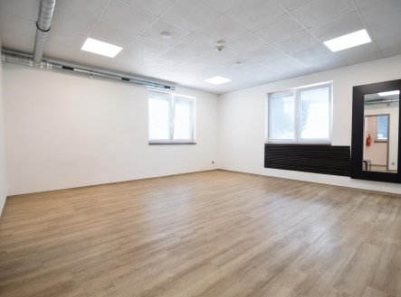 Pronájem kanceláře, 86 m²