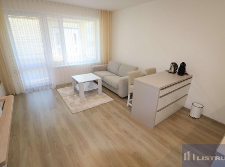 Pronájem bytu, 1+kk, 39 m²