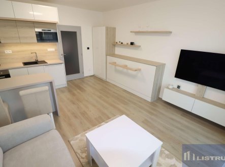 Pronájem bytu, 1+kk, 39 m²