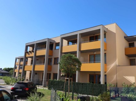 Pronájem bytu, 1+kk, 39 m²