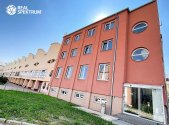 Pronájem kanceláře, 758 m²