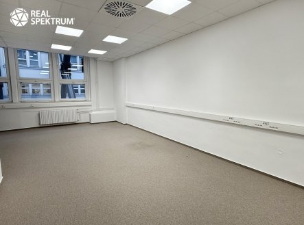 Pronájem kanceláře, 147 m²