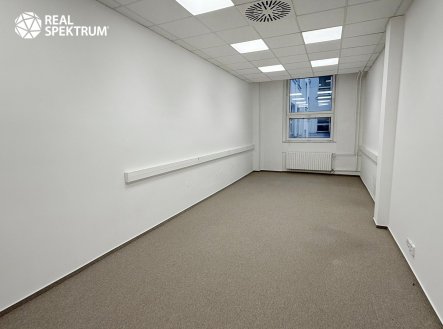 Pronájem kanceláře, 147 m²