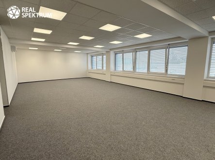 Pronájem kanceláře, 105 m²