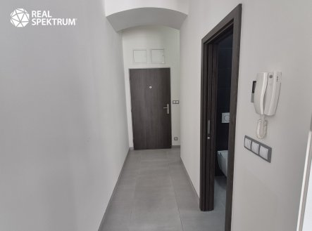 Pronájem bytu, 1+kk, 28 m²