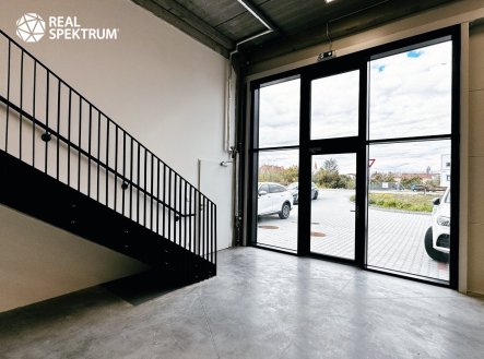 Pronájem komerčního objektu, sklad, 235 m²