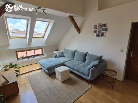 Pronájem bytu, 2+kk, 83 m²