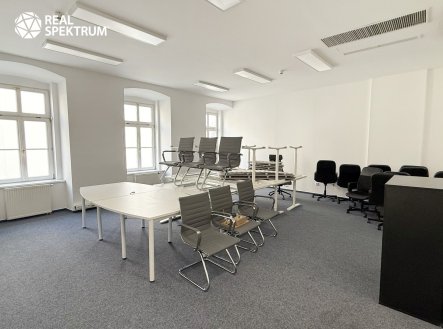 Pronájem kanceláře, 86 m²