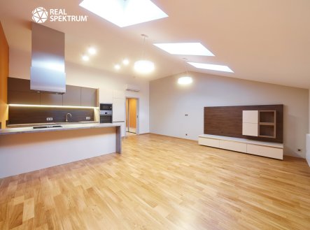 Pronájem bytu, 2+kk, 69 m²