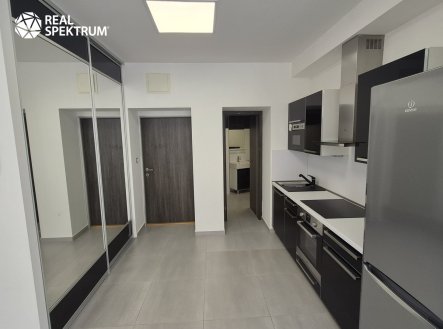 Pronájem bytu, 1+kk, 27 m²