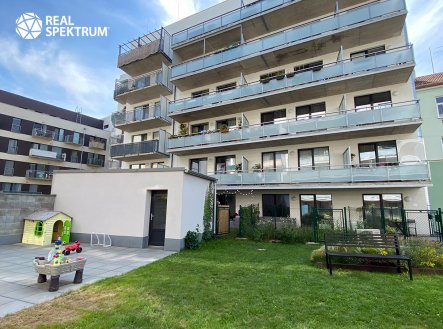 Pronájem bytu, 2+kk, 57 m²